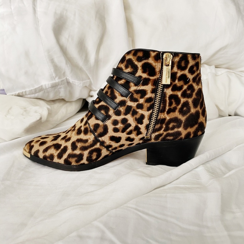 Michael Kors leopard print calf-hair booties - Picture 4 of 7